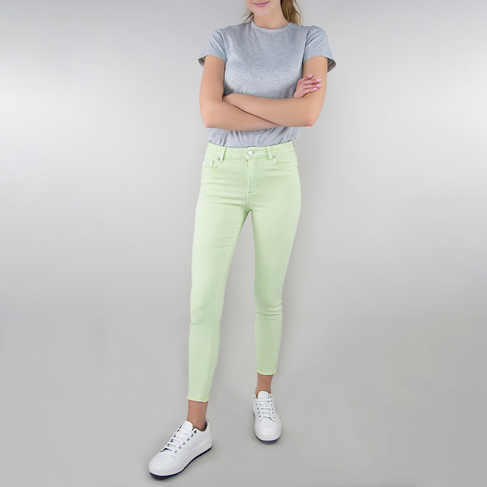 Fabulous-Fitting Colored Jeans