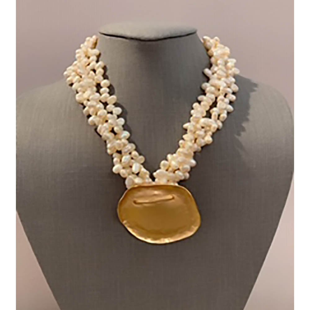 Freshwater Pearl Necklace With Disc